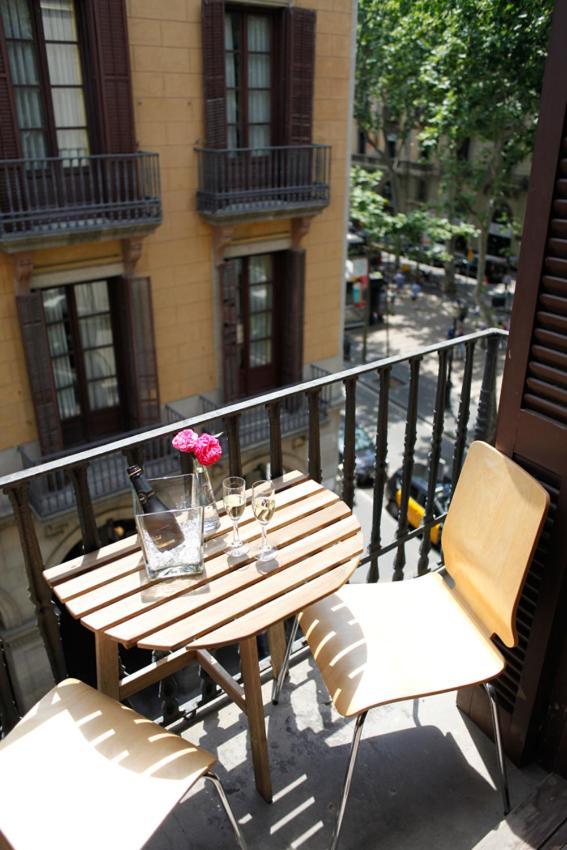 Colom Apartments Барселона Экстерьер фото